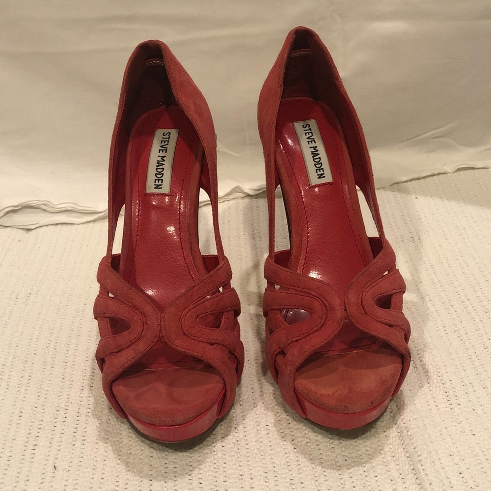Steve Madden Size 6 LOYYALL heels coral